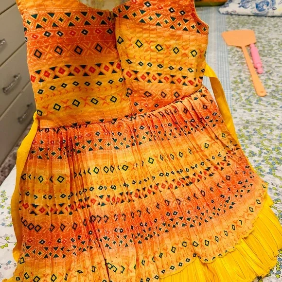 Toddler girl 3 year Dre’ss party dress yellow - Picture 5 of 6